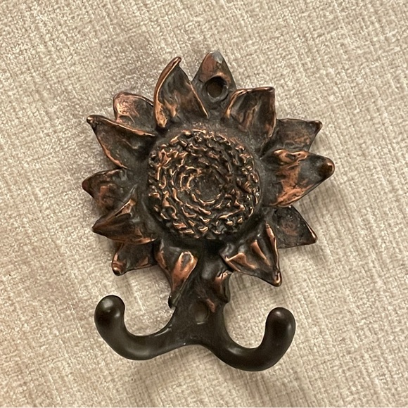 Anne At Home Pewter Bronze Sunflower Twin Wall Hooks #427: - Picture 12 of 16
